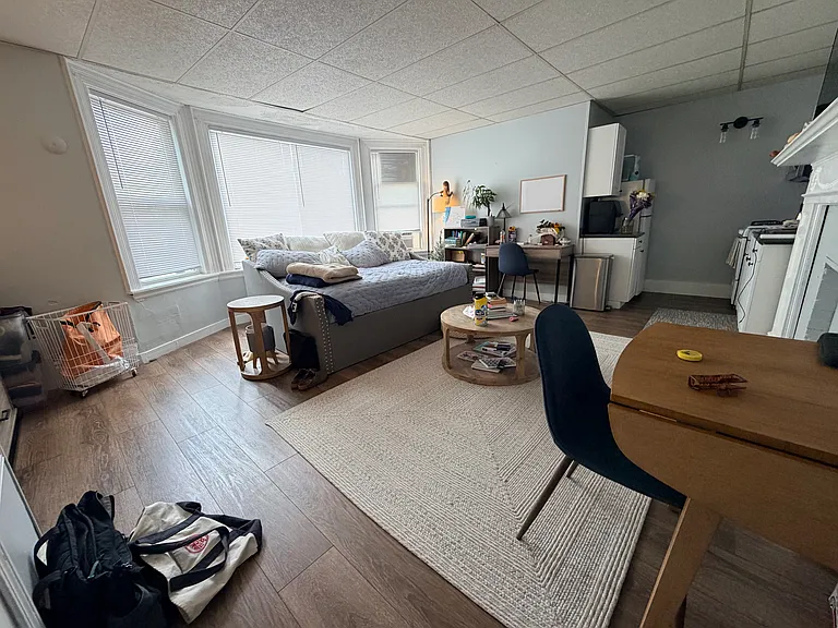 149 Strathmore Rd #3 — Photo 3