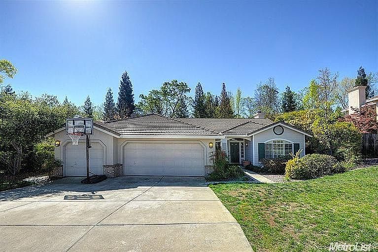 1st image of 2118 Bates Cir