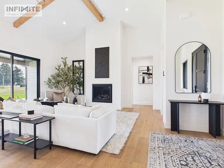 374 Cushing Ln — Photo 7