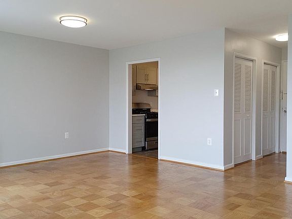 4th image of 10500 Rockville Pike Unit 819
