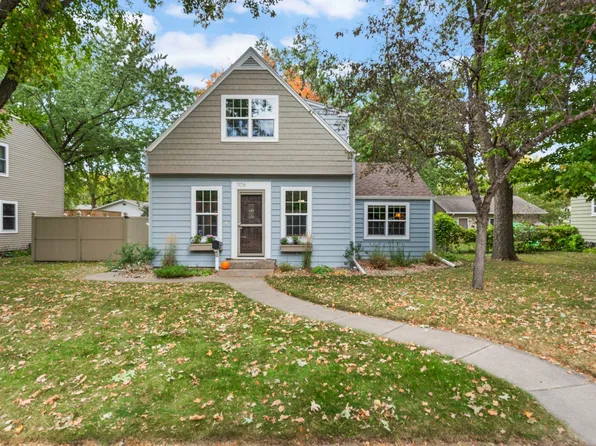 1106 Cedar St, Alexandria, MN 56308
