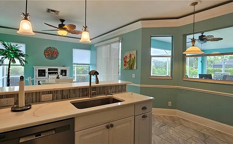 520 Crossfield Cir — Photo 10