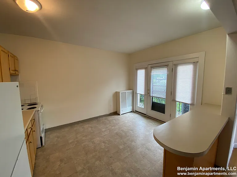 1137 Commonwealth Ave #6 — Photo 5