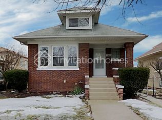 6830 26th St, Berwyn, IL 60402