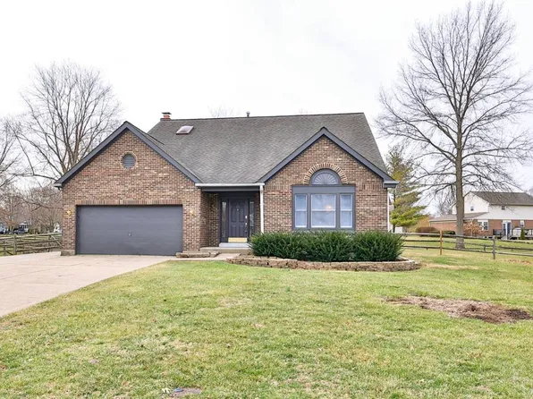 8235 Verdant Dr, West Chester, OH 45069