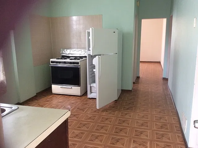 2 bed, $1,400 — Photo 4