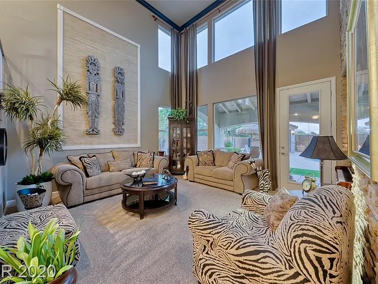 2535 Holman Cir — Photo 24
