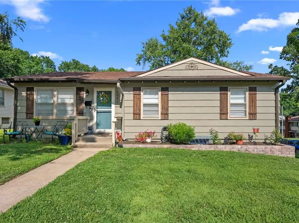 5001 N Michigan Ave, Kansas City, MO 64118