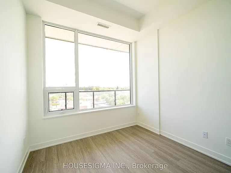 8188 Yonge St #623 — Photo 6
