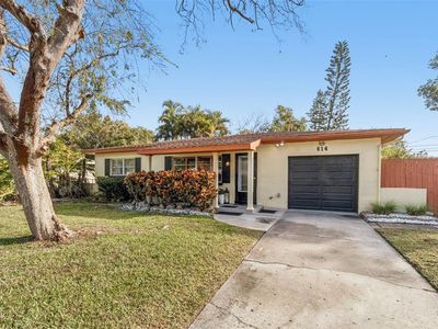 614 12th St NW, Largo, FL, 33770