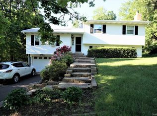 307 Balmville Ln, Newburgh, NY 12550