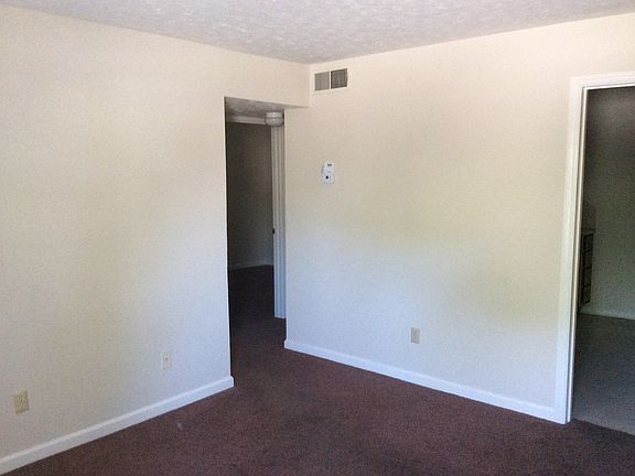 3rd image of 207 19th St APT C4