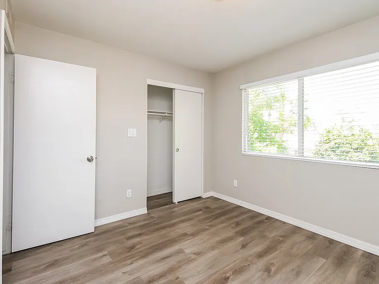 2633 W Monte Ave — Photo 13