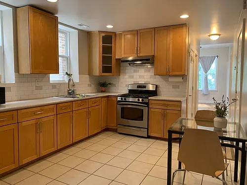 3157 S Emerald Ave #2F Photo 1