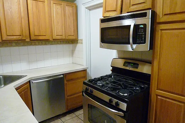 Rented by Citi Habitats | media 48