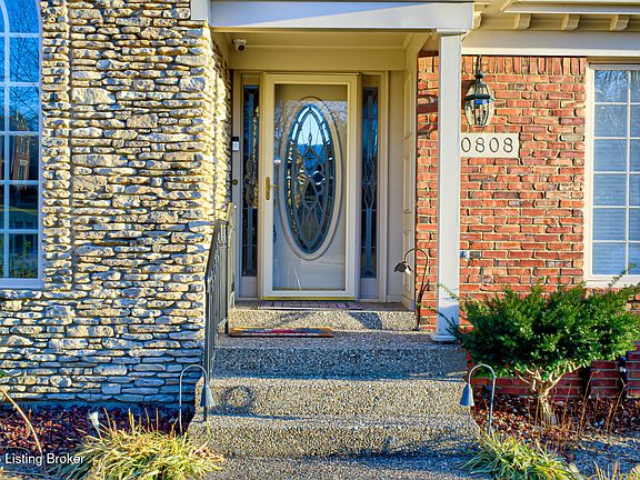 3rd image of 10808 Foxgate Ct