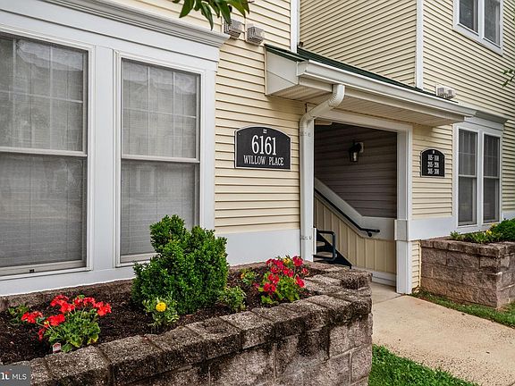 2nd image of 6161 Willow Pl APT 208