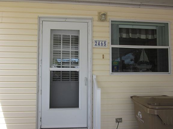 3rd image of 2465 Grand Traverse Cir