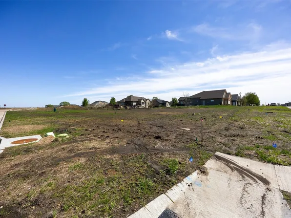 3201 Eight Bells Dr, Marion, IA 52302