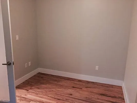 Rented by Premier Metro Realty Corp | media 34