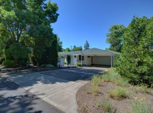 1848 Woodlawn Dr, Medford, OR 97504