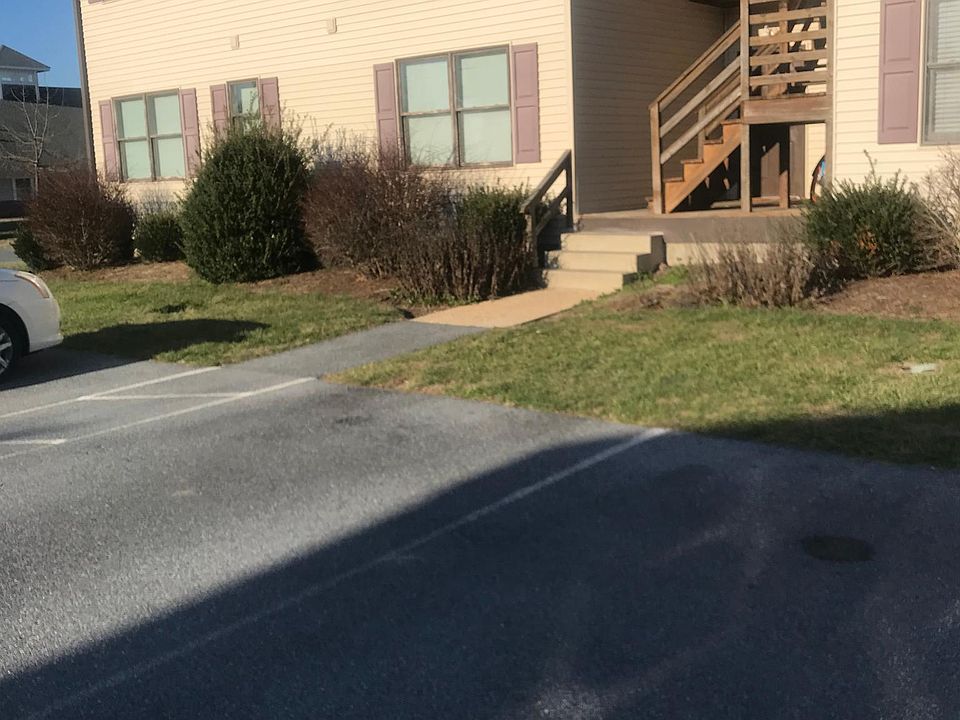 1st image of 34515 Bushnell Ct
