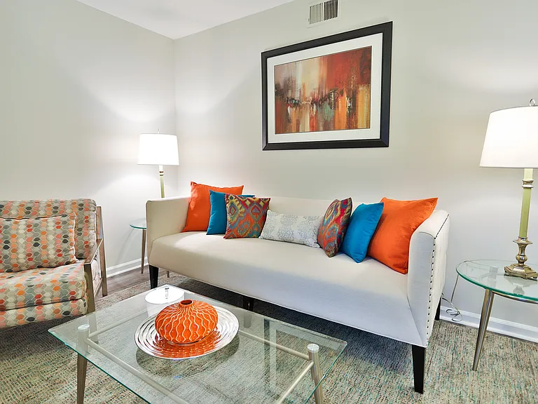InteriorPhoto (1)