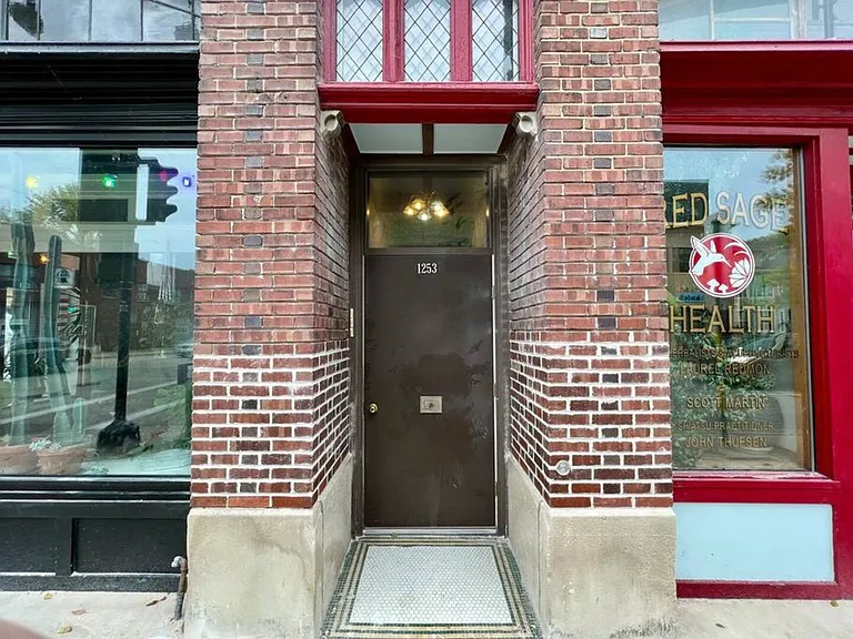 Williamson St — Photo 20