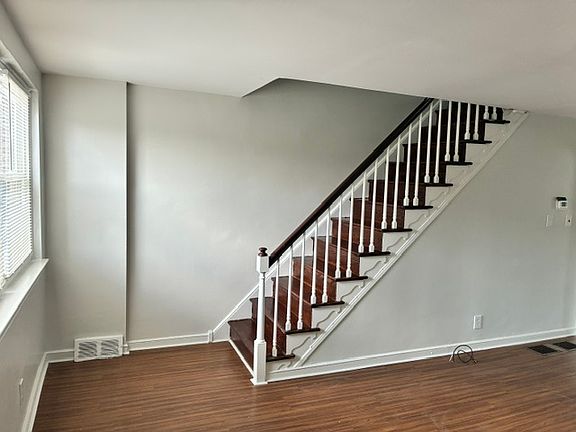 4th image of 8658 Fayette St