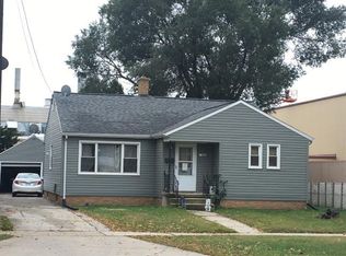 1619 Clark St, Manitowoc, WI 54220