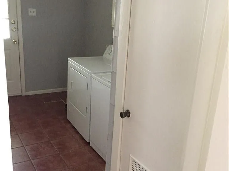 705 Franklin Blvd #A — Photo 13