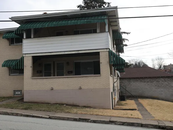 104 1/2 N 9th St, Jeannette, PA 15644