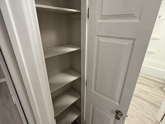 4th image of 1948 Oakland Park Ave APT C