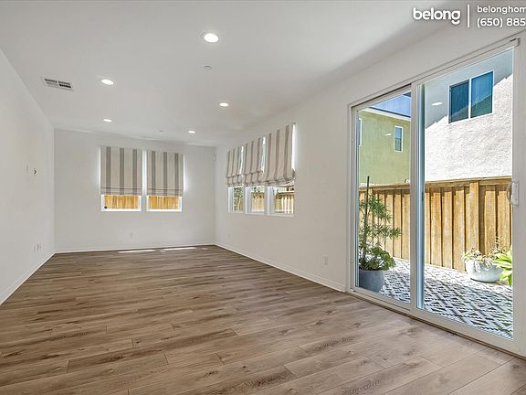 4th image of 811 Soulagiana Ct