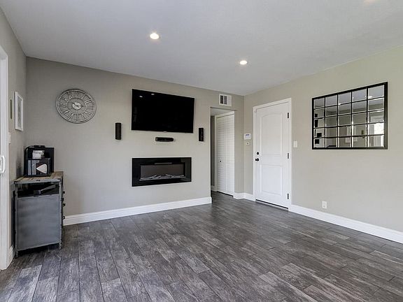 4th image of 1517 Glencrest Dr