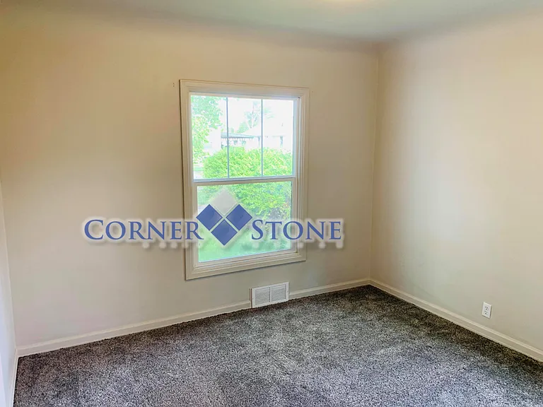112 S Juniper St — Photo 8