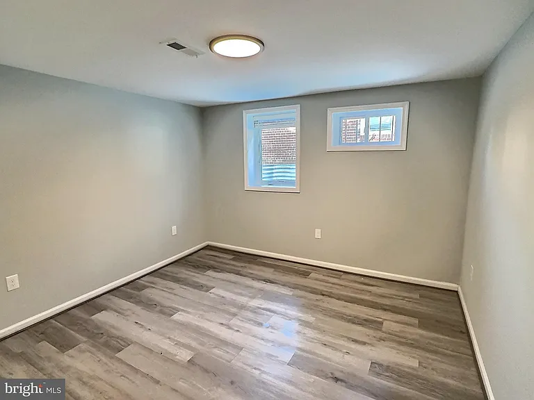 2913 Fairlawn St — Photo 21