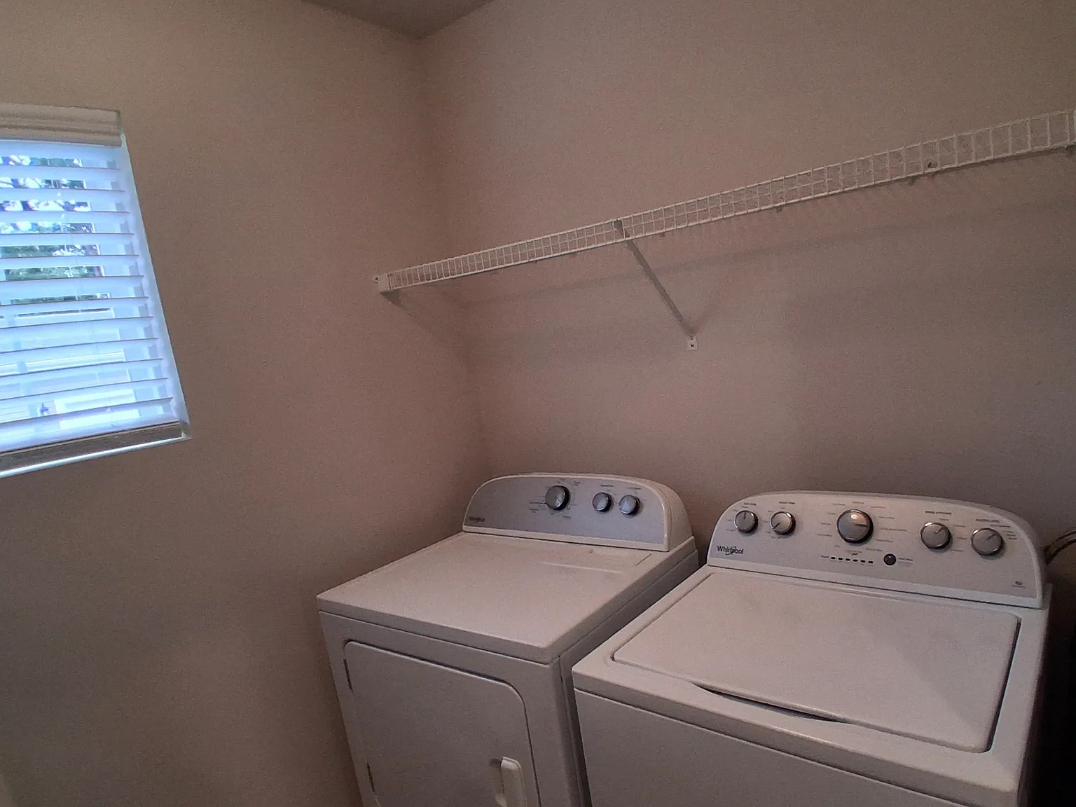 2 bed, 2.5 bath, $1,918 — Photo 3