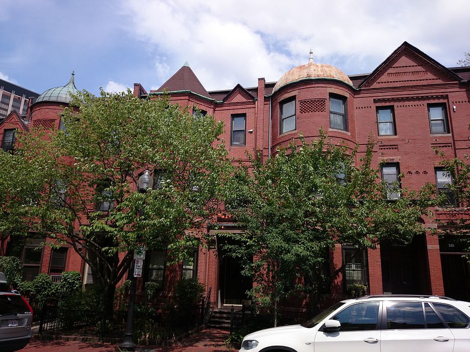 2nd image of 249 W Newton St APT 4