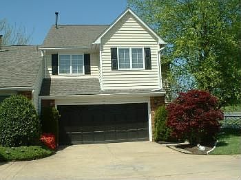 1st image of 100 Southampton Ct