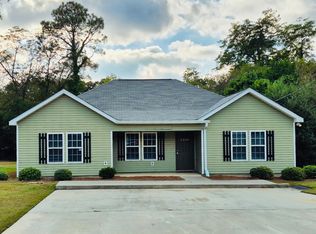 2208 Thornhill Rd, Tifton, GA 31793