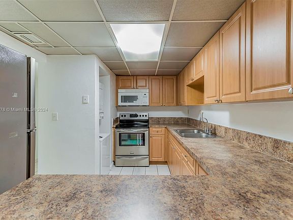 4th image of 10000 NW 80th Ct APT 2360