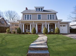 150 Kilburn Rd, Garden City, NY 11530