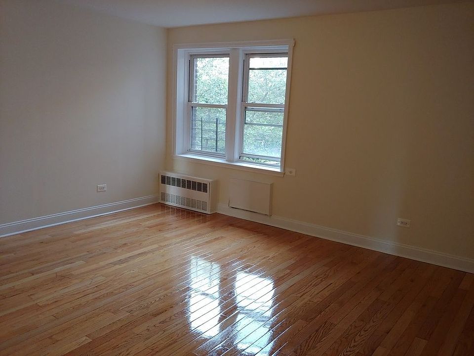1st image of 4825 43rd St APT 6J