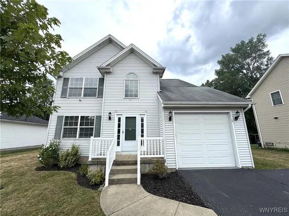 22 Miller Rd, Getzville, NY 14068