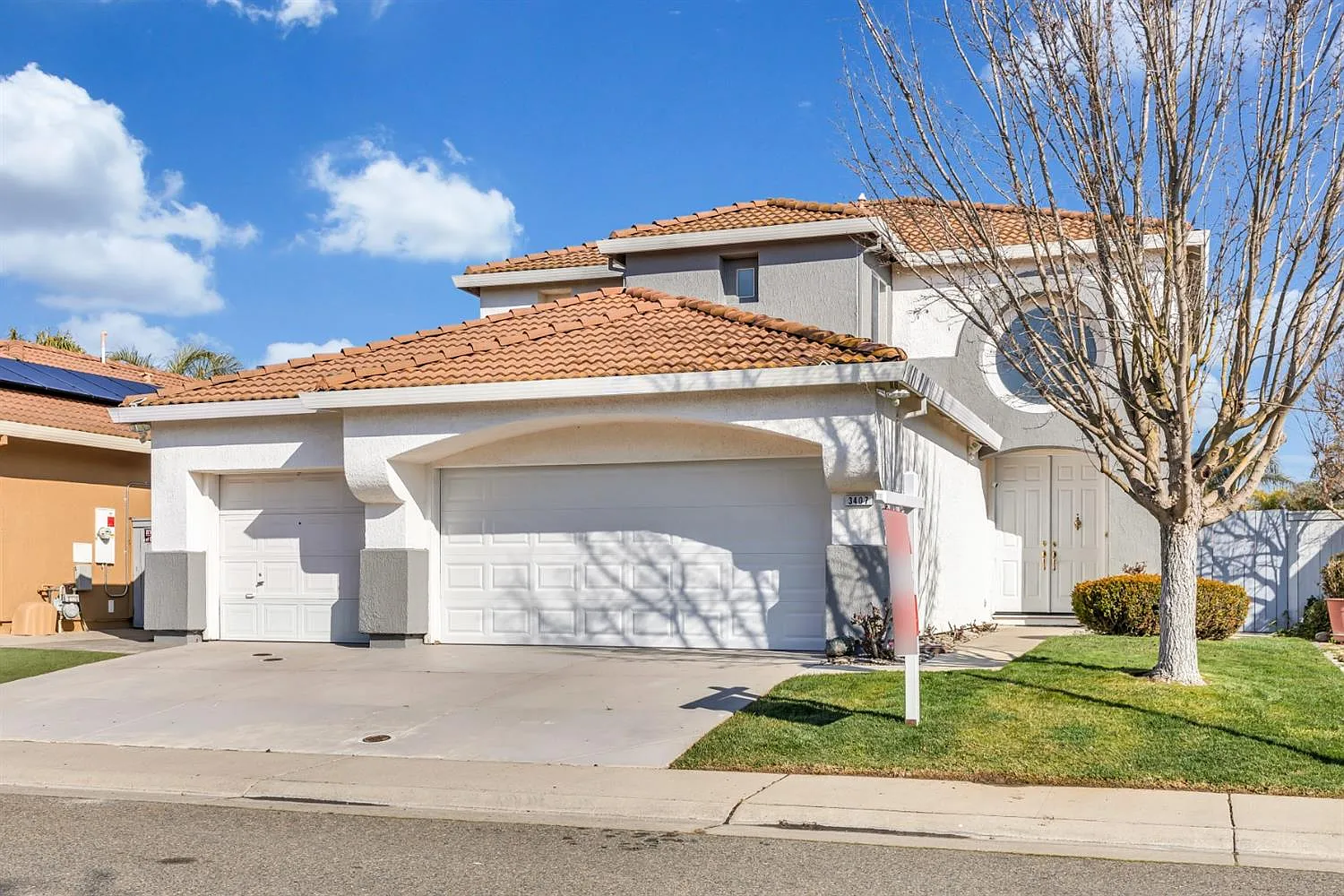 3407 E Island Ct photo 1