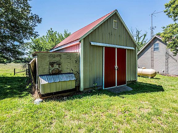 5th image of 2431 Bethel Ln