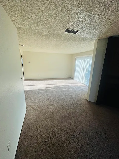 2 bed, 2668 sqft, $1,650 — Photo 4