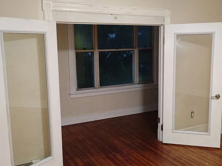 864 Madison Ave — Photo 10