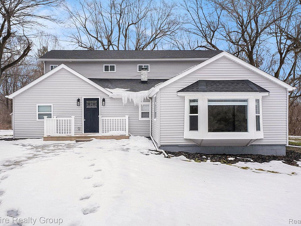 1st image of 2714 N Lapeer Rd